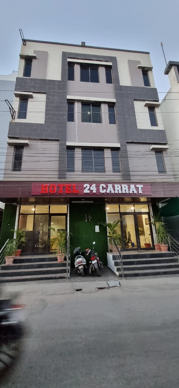 Hotel 24 Carrat
