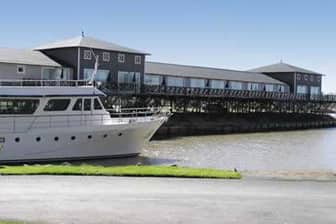 Howard Johnson by Wyndham San Pedro Resort & Marina