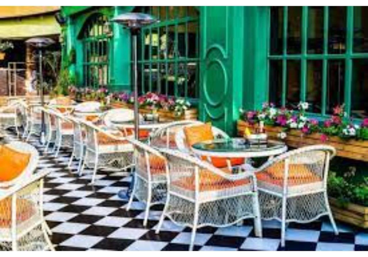 BluO Studio Noida - Balcony, Terrace Garden, Gym