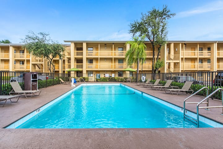 La Quinta Inn by Wyndham Miami Airport North