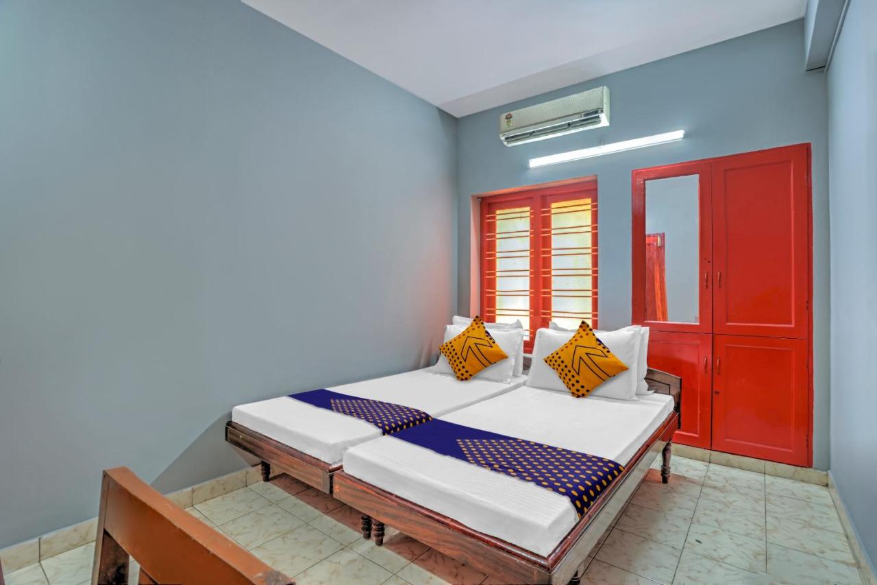 SPOT ON 807500 KKP Tourist Home