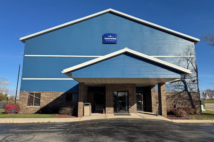 AmericInn by Wyndham Columbus Wisconsin