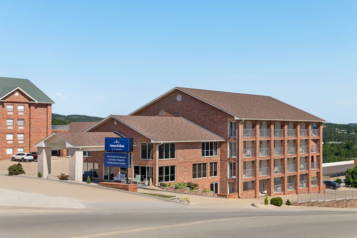 AmericInn by Wyndham Branson & Conference Center
