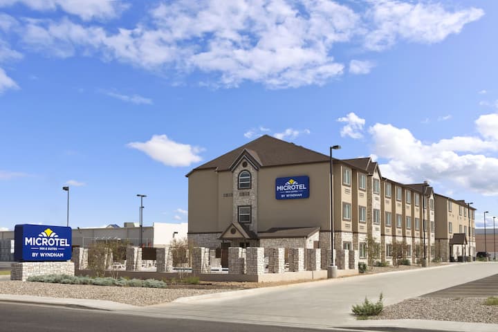 Microtel Inn & Suites by Wyndham Odessa