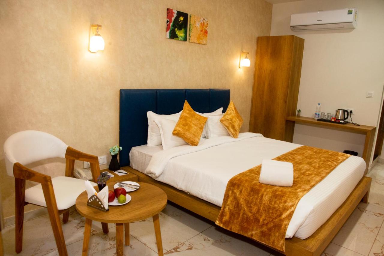 CLICK HOTEL TULSI