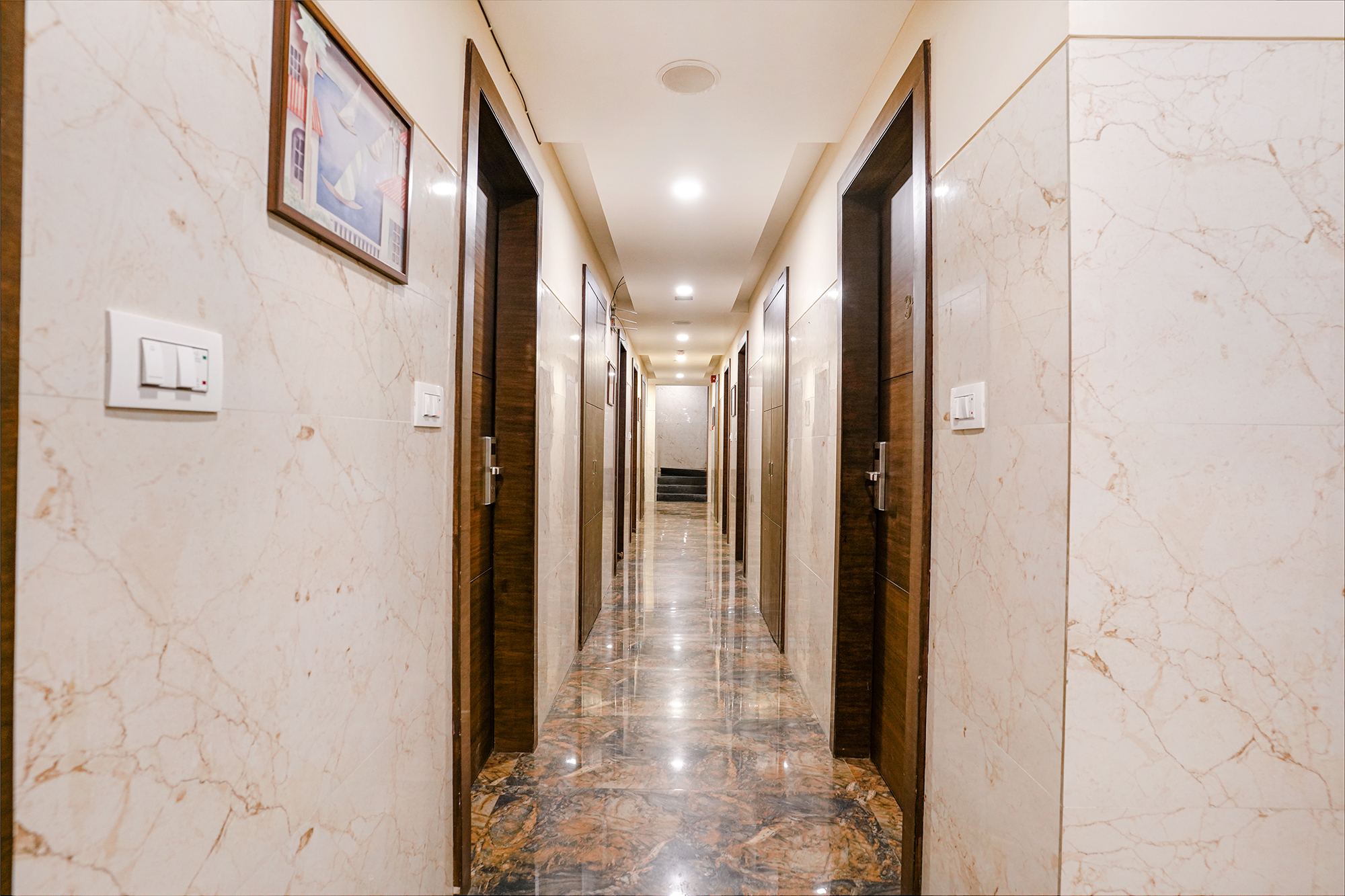 FabHotel Vertigo Suite