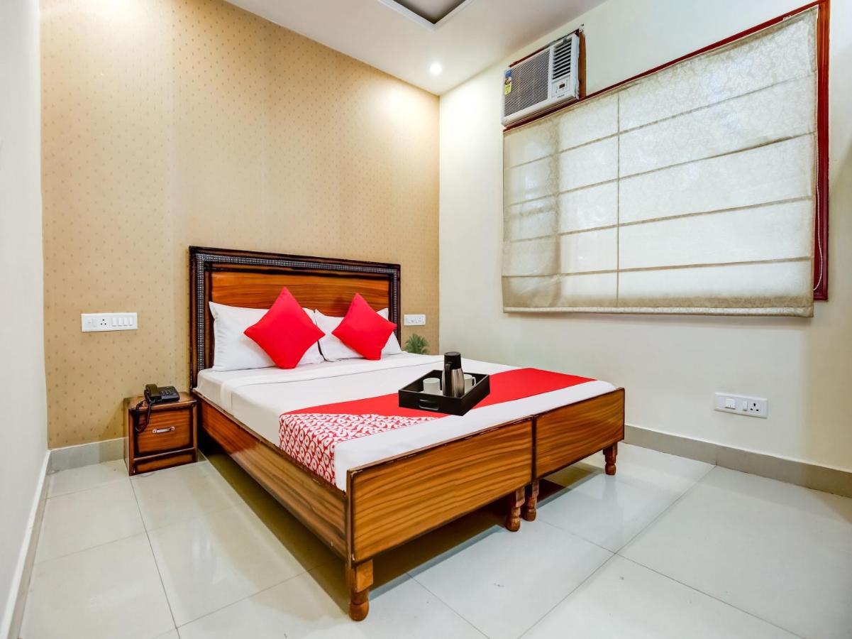 OYO Flagship 703864 Su Casa