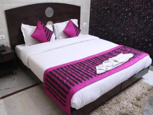 Hotel Mandakini Palace