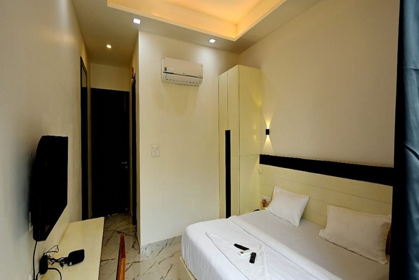 Hotel Prago By Green Deer-Varanasi