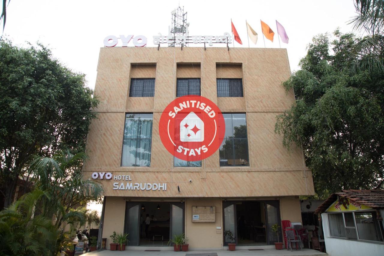 Collection O 30071 Hotel Samruddhi