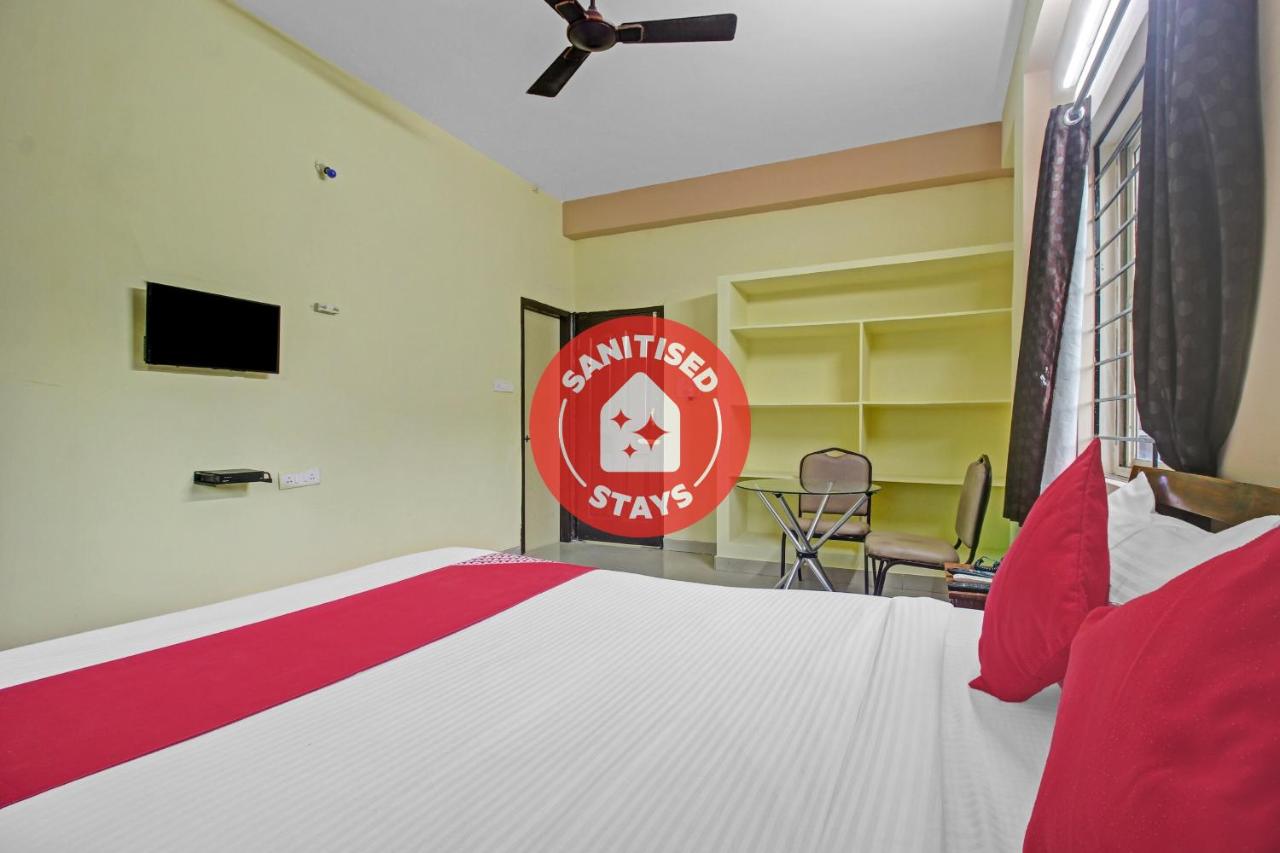 OYO Flagship 83227 Hotel Accomodaters