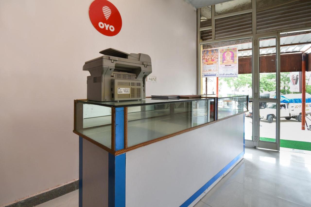 OYO Flagship 804470 Ekta Palace